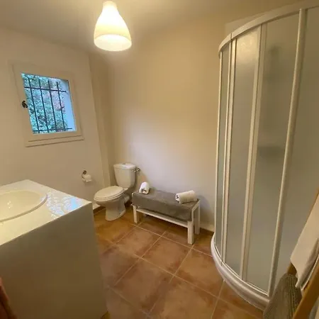 Chez Laura Pres Du Pont D'arc Holiday home *